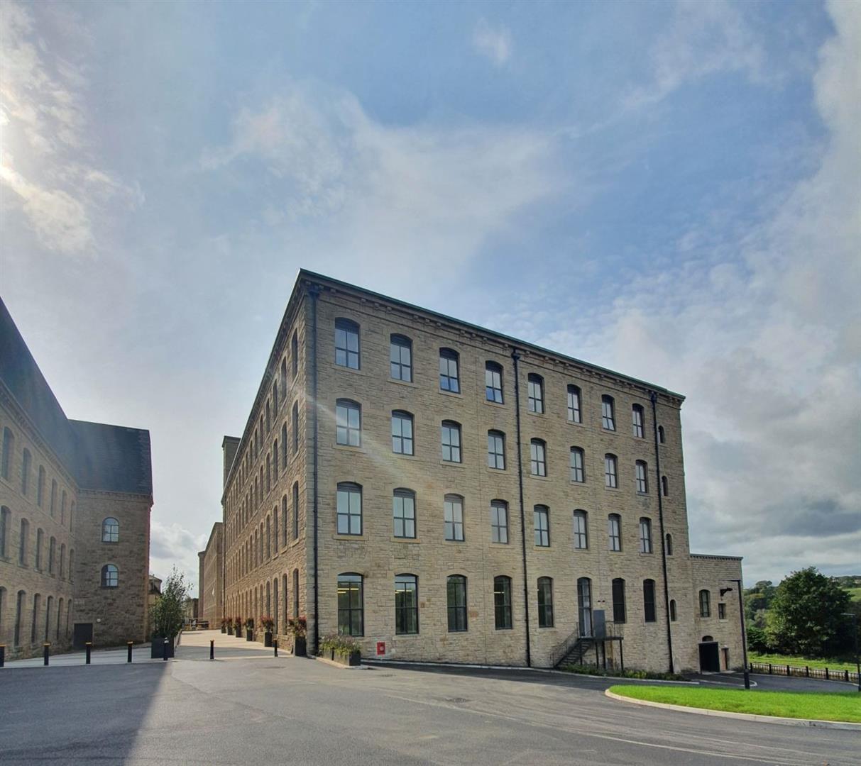 2 Bed Apartment For Sale - Main Image